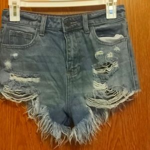 Fashuon Nova Jean shorts